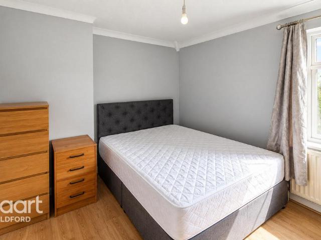 Old Palace Road, Guildford 1 bed flat to rent £750 pcm £173 pw