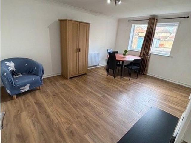 Old Park Mews, Hounslow TW5, 2 bed flat to rent, £1,700 pcm | PrimeLocation
