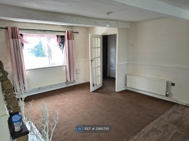 Old Road, Bradford BD7, 2 bed terraced house to rent, £700 pcm | PrimeLocation