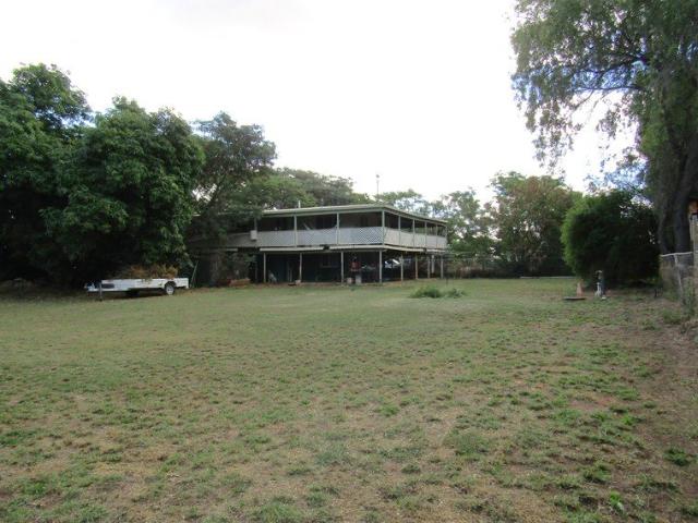 OLD WORLD CHARM VERANDAHS ROOMS UNDERNEATH CARPORTS 2078 SQM CORNER BLOCK