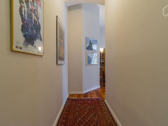 Old West Berlin Charm with a Modern Touch: 3 room apartment close to Ku'Damm, Berlin Amsterdam Apartments for Rent
