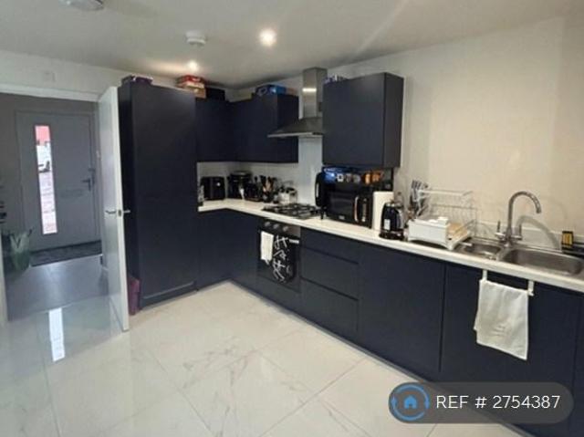 Old Wharf, Leicester, LE3 3 bed terraced house to rent £1,900 pcm £438 pw