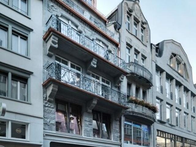 Old town apartment is looking for a new tenant