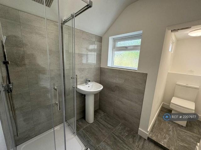 Old Town Lane, Walsall, WS3 2 bed terraced house to rent £1,000 pcm £231 pw