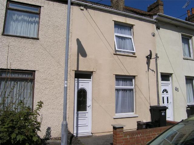 Old Taunton Road, Bridgwater. 2 bed terraced house to rent £1,100 pcm £254 pw