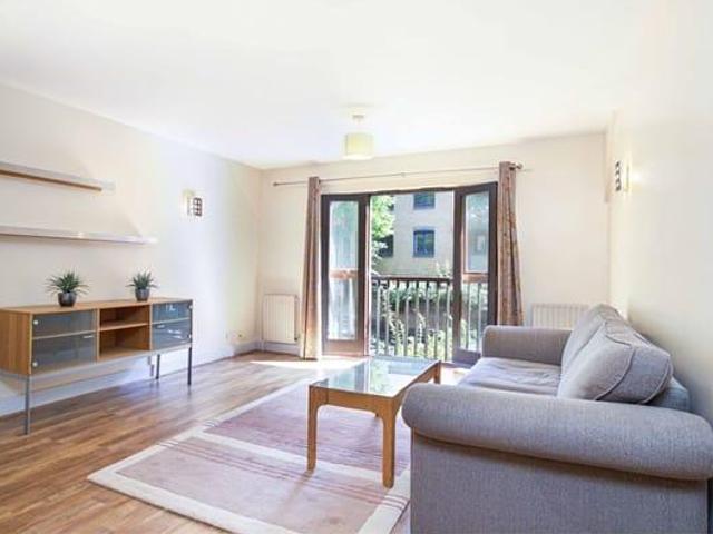 Old Theatre Court, Park Street. 1 bed apartment to rent £2,275 pcm £525 pw