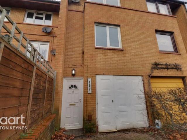 Oldbrook Boulevard, Oldbrook 3 bed terraced house to rent £1,650 pcm £381 pw