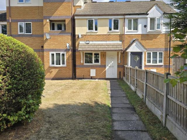 Oldbury B69 1 bed detached house to rent £800 pcm £185 pw