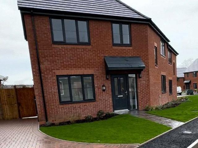 Oldbury, West Midlands, Birmingham, B68 3 bed semi detached house to rent £1,550 pcm £358 pw
