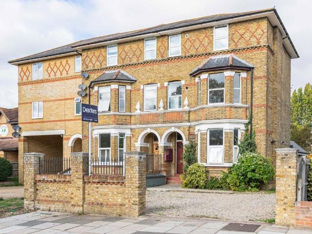 Oldfield Road, Hampton TW12, 1 bed flat to rent, £1,350 pcm | PrimeLocation