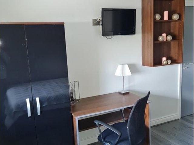 Oldgate, Huddersfield HD1, Studio to rent, £650 pcm | PrimeLocation