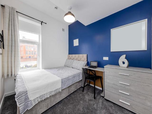 Oldham Road, Failsworth, Manchester, M35 8 bed house share to rent £560 pcm £129 pw