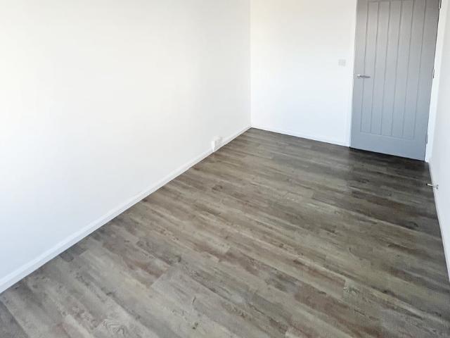 Oldham Road, Manchester M40, 3 bed shared accommodation to rent, £1,500 pcm | PrimeLocation