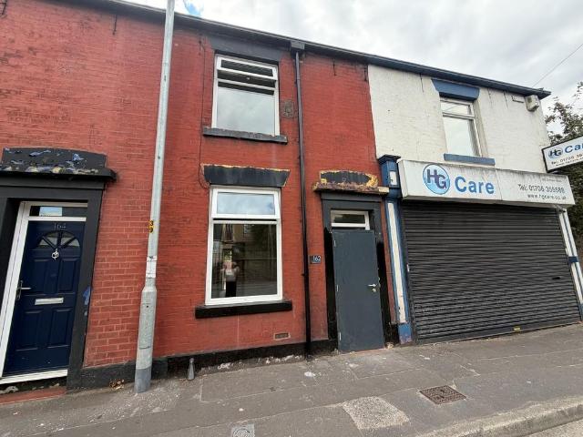 Oldham Road, Rochdale OL11 1 bed terraced house to rent £725 pcm £167 pw