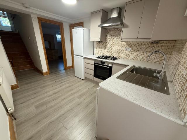 Oldhill Street, London N16, 2 bed flat to rent, £2,250 pcm | PrimeLocation