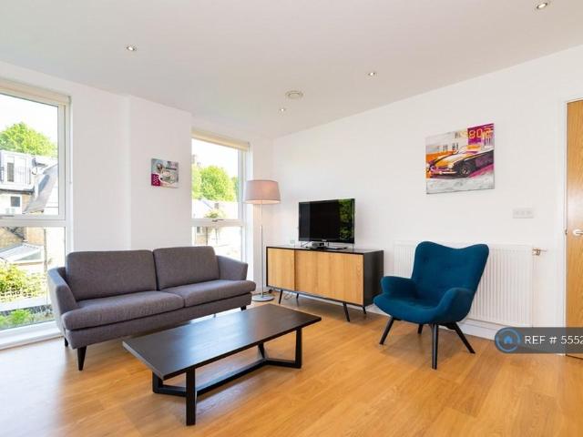 Oldridge Road, London, SW12 2 bed flat to rent £3,200 pcm £738 pw