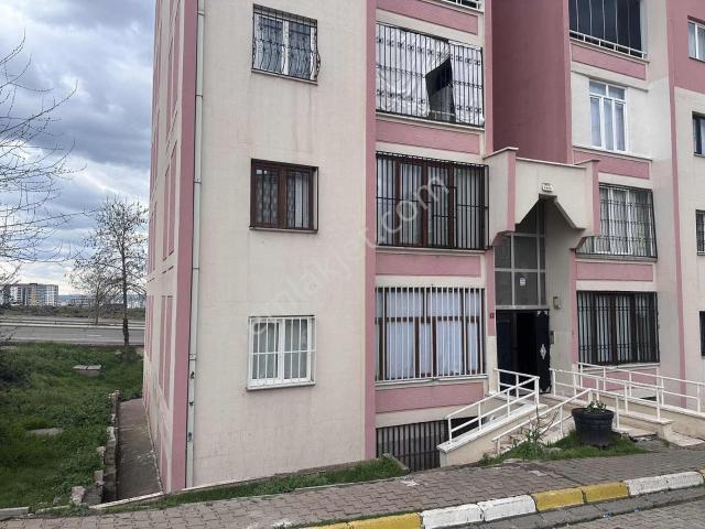 Çölgüzeli Tokide Satılık Bakımlı Daire