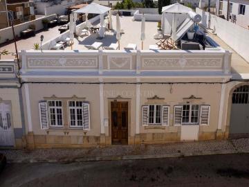Olhão – Residência historica com 3 quartos, restaurada e com. 166m² Moncarapacho e Fuseta