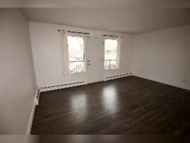 Oliver 2 Bed 1 Bath with Balcony Condo For Rent Edmonton