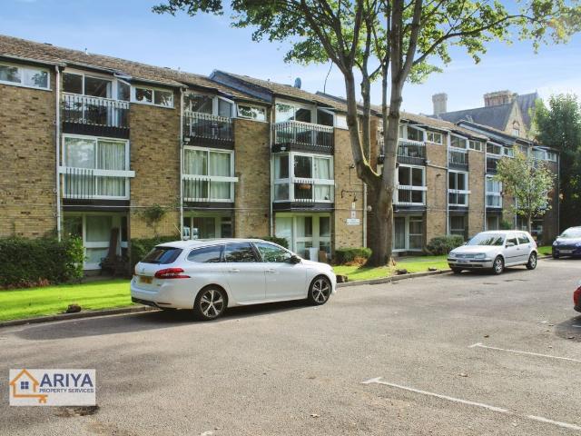 Oliver Court, London Road, Stoneygate, Leicester LE2, 1 bed flat to rent, £825 pcm | PrimeLocation
