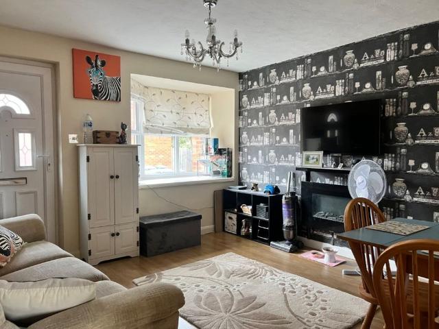 Oliver Close, Newark, Notts, NG24