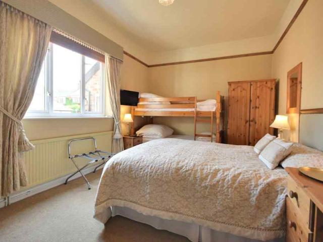 Oliver House, London, SE16