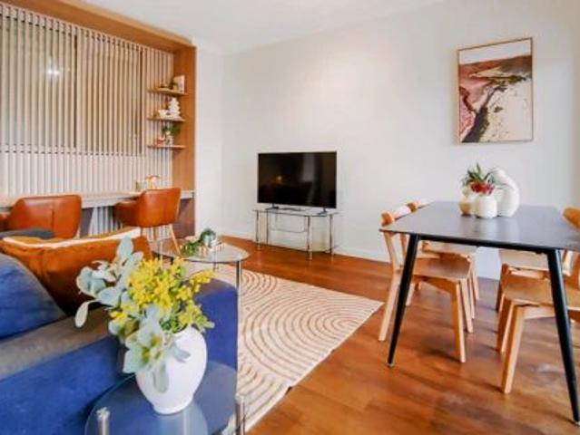 Oliver’s place, Sydney