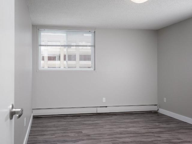 Oliver Tower 1 Bedroom Apartment for Rent at 12225 Stony Plain Rd Nw, Edmonton, AB T5N 2C2 Oliver