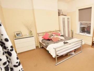 Olivia Grove, Victoria Park, Manchester, M14 5HL, United Kingdom | 3 bed house for rent #137556858 | Rentberry