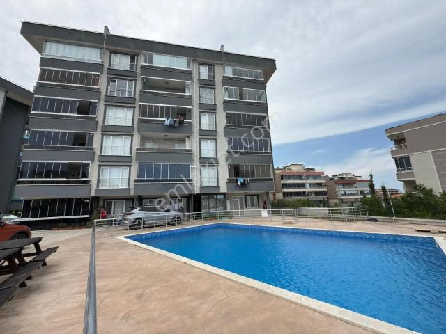 Olivium'dan Eğitim'de Satılık Havuzlu Deniz Manzaralı 2+1 Daire