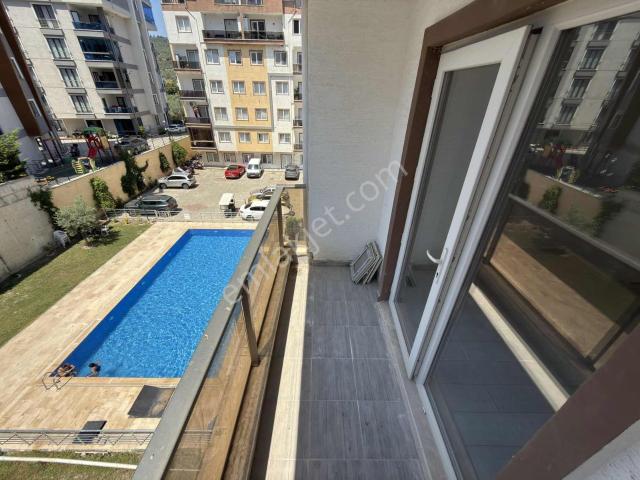 Olivium'dan Yeni Mahalle'de Havuzlu 3+1 Kiralık Daire