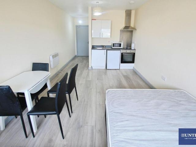 Olicana House, Chapel Street, Bradford BD1, Studio to rent, £450 pcm | PrimeLocation