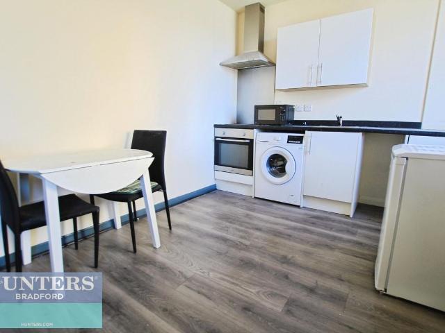 Olicana House, Chapel Street, Bradford BD1, Studio to rent, £475 pcm | PrimeLocation