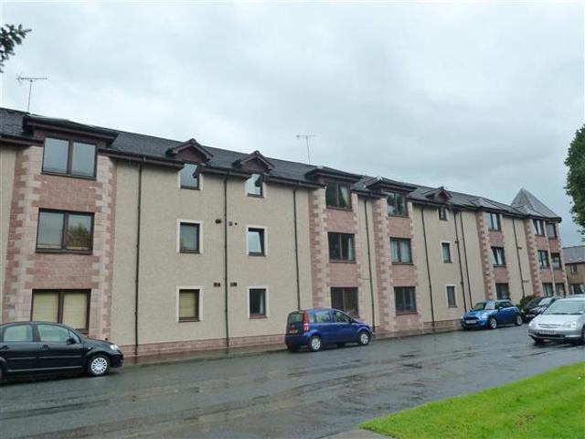 Oliphant court, Stirling, FK8 2 bed flat to rent £1,200 pcm £277 pw