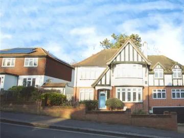 Ollard's Grove, Loughton, IG10 4DW, United Kingdom | 6 bed house for rent #139476290 | Rentberry