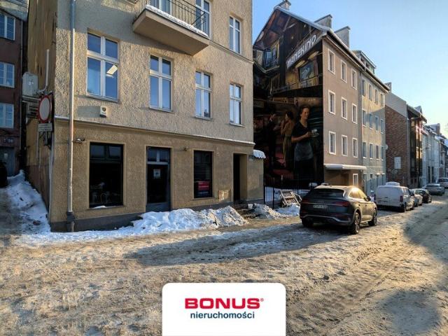 Lokal użytkowy na Starym Mieście z koncesją na alkohol