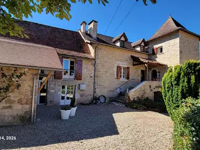 Ols et Rinhodes 12260 Achat / Vente maison 8 pièces t8 piscine