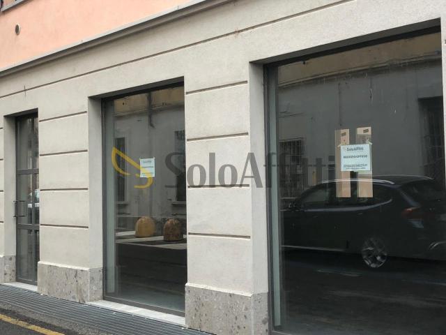 Oltre 5 vetrine Giuditta Pasta 16 monolocale 180mq