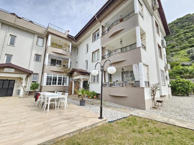 Ölüdeniz Yolu Üzerinde Satılık 3+1 Havuzlu Daire.konforlu Yaşam İçin Uygun
