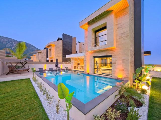 Ölüdeniz'de Satılık Ultra Lüks 4+1 Sıfır Müstakil Havuzlu Villa