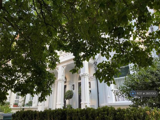 Olympia, London, W14 2 bed flat to rent £2,835 pcm £654 pw