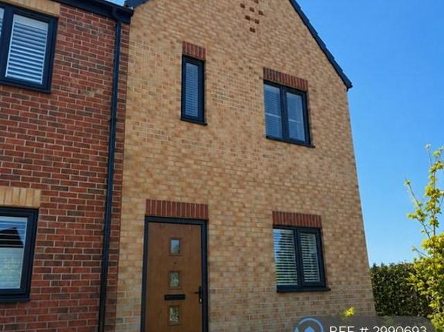 Olympus Close, Doncaster, DN9 2 bed semi detached house to rent £995 pcm £230 pw