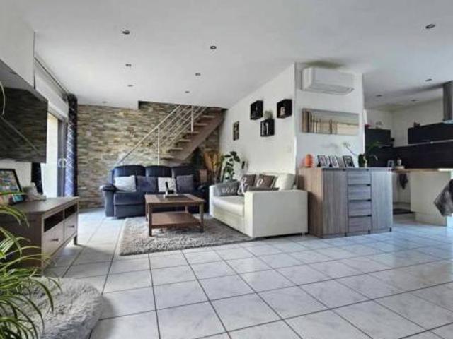 OM 1194 BELLE MAISON RECENTE VILLERS SUR AUTHIE