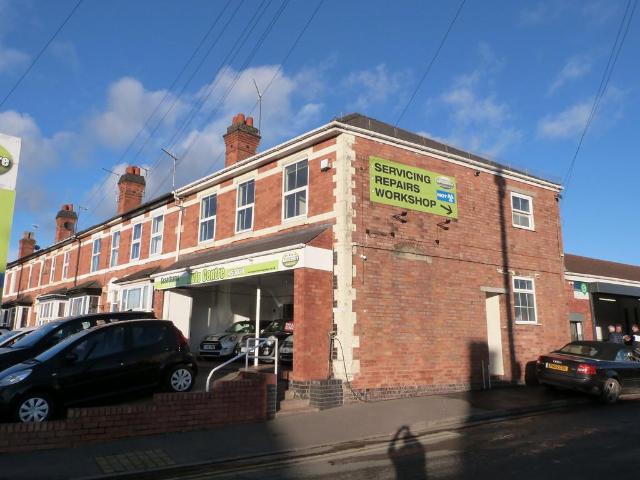 Ombersley Road, Worcester 2 bed flat to rent £850 pcm £196 pw