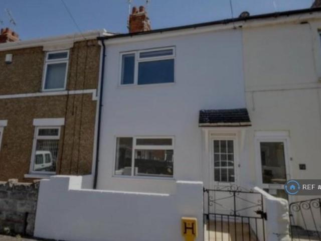 Omdurman Street, Swindon, SN2 2 bed terraced house to rent £1,200 pcm £277 pw