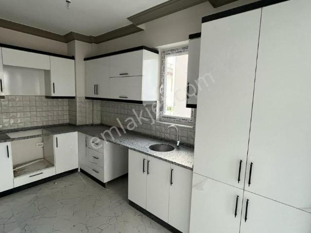 Ömer Mavi Ortaokulu Yakınında Sıfır Ayarında 2+1 Kiralık Daire
