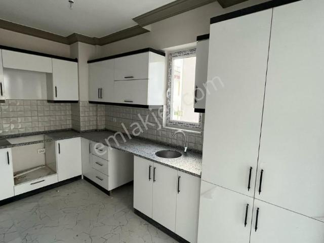 Ömer Mavi Ortaokulu Yakınında Sıfır Ayarında 2+1 Kiralık Daire