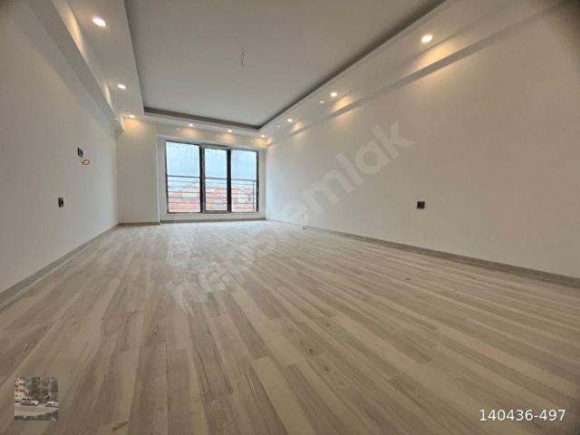 ÖMER EMLAKTAN 3+1 SIFIR KATTA ASANSÖRLÜ MANZARALI SÜPER LÜX DAİRE MUTLU MAH.SAAT KULESİ YAKINI