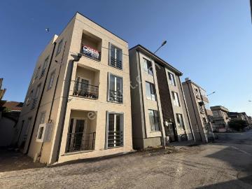 Ömer İnan Remax Hür Donatımda 2+1 Satılık Sıfır Teraslı Daire