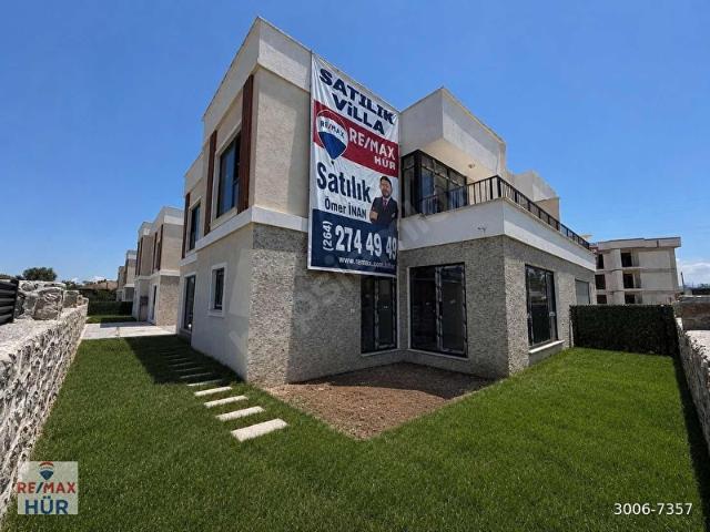 ÖMER İNAN REMAX KARAPINAR KÖŞE KONUMLU 205m PRESTİJLİ 4+1 VİLLA